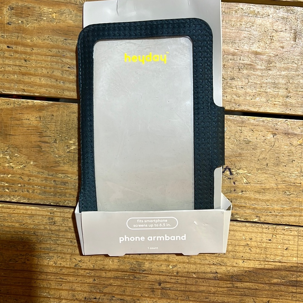 Heyday Biking Running Phone
Armband - Universal fits..